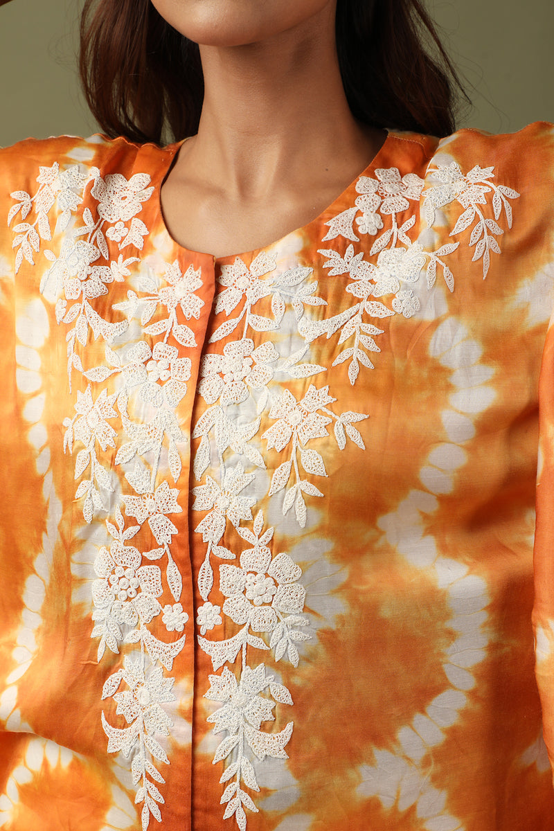 Shibori kaftan with dori embroidery
